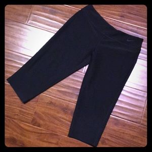 Nike Youth Yoga Crops